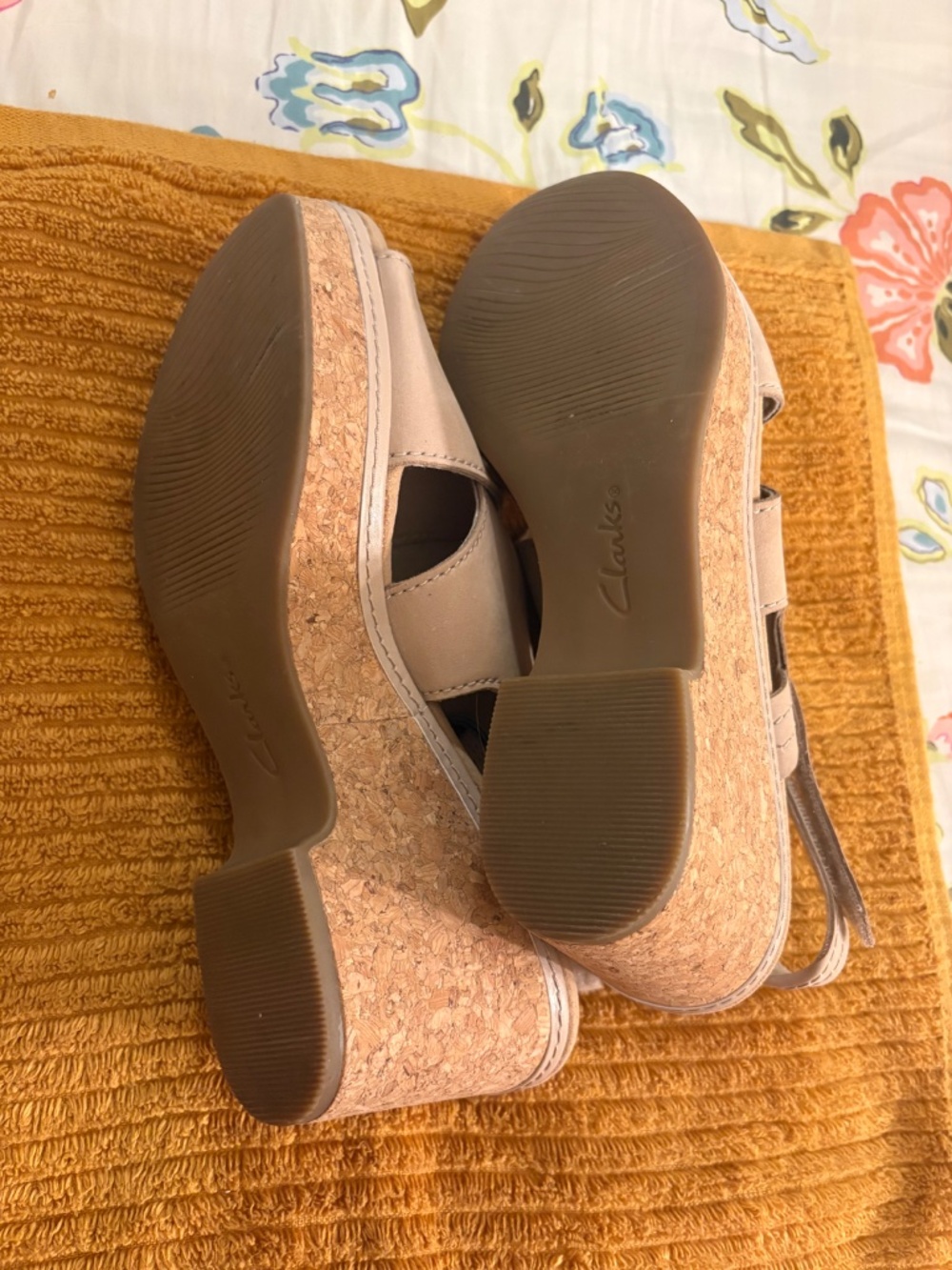Clark’s Collection Sandals - Picture 9 of 9